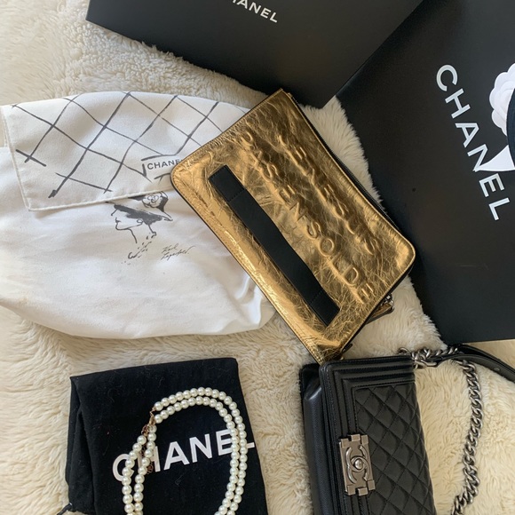 Authentic CHANEL clutch - Picture 15 of 15